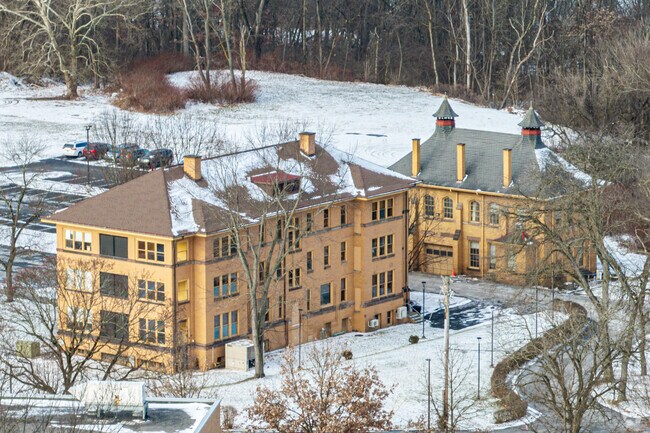 St. Paul Seminary has 13 students with a student-teacher ratio of 13 to 1.