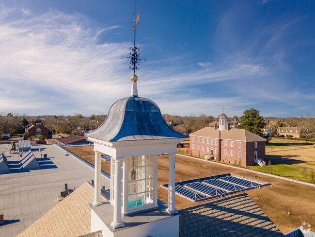 Historical architecture can be found throughout downtown Williamsburg.
