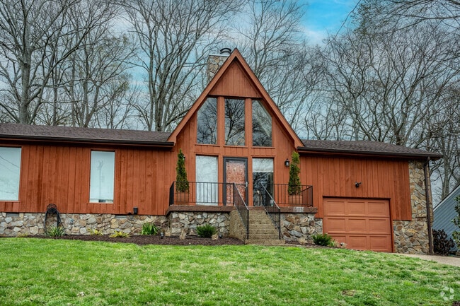 Residents can opt for lodge-style homes in Rolling River.