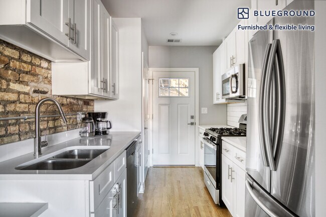 3438 N Seminary Ave unit FL2-ID457, Chicago, IL 60657 - photo 4