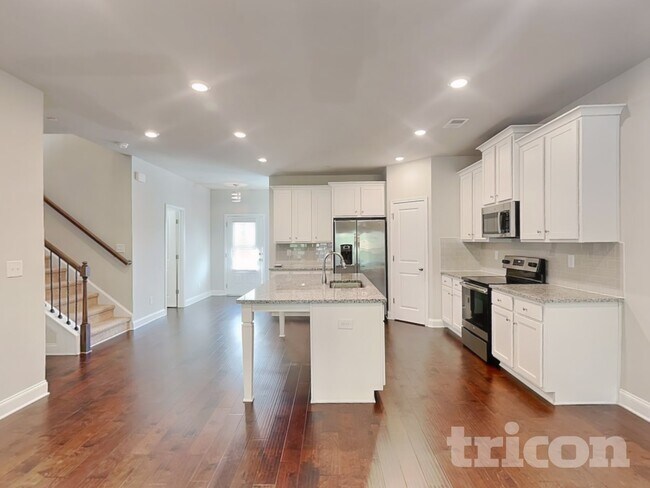 949 Shy Ln, Marietta, GA 30060 - photo 4