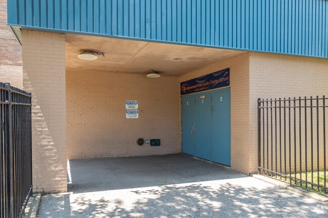 Vista Academy is ranked #395 in New York Middle Schools.