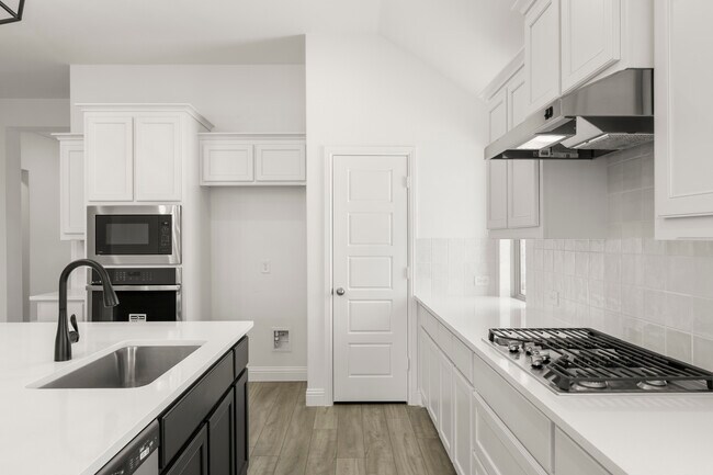 14498 Herschel St, Pilot Point, TX 76258 - photo 5