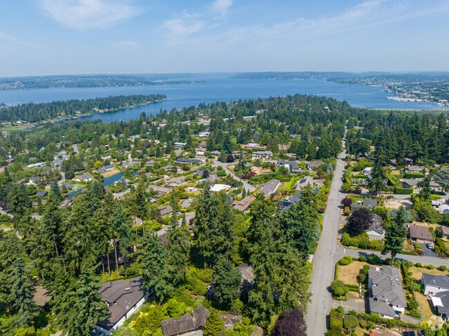 Lake Hills is positioned between Lake Sammamish and Lake Washington in Bellevue.