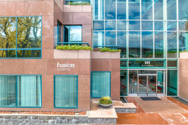 Students are the highest priority at Fusion Academy Walnut Creek Downtown School.