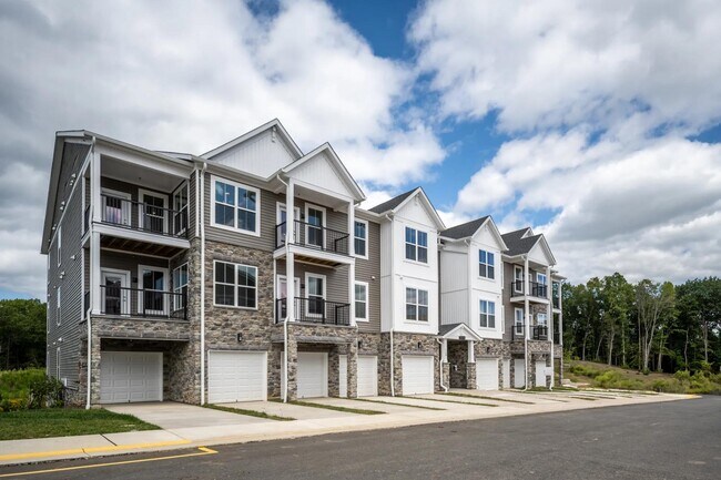 Cascades at Embrey Mill 55+ unit 101, Stafford, VA 22554 - photo 2