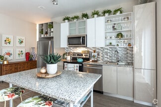 1989 Main St, Kansas City, MO 64108