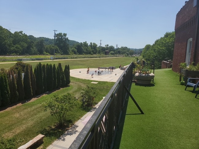 1016 Jefferson St unit 4, Lynchburg, VA 24504 - photo 3