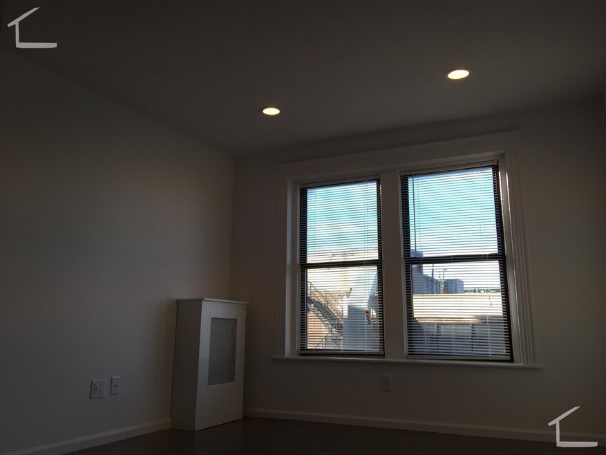 19 Peterborough St unit 22, Boston, MA 02215 - photo 1