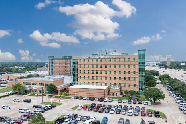 Residents of Cypress Creek Lakes have access to advanced healthcare at HCA.