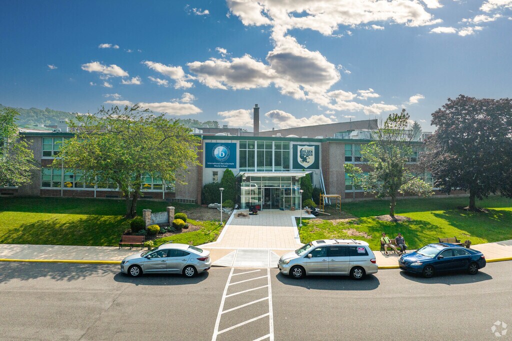 Front entrance of Morris Knolls High School.