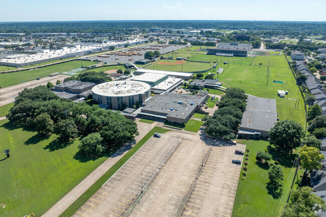 Captain Shreve High School