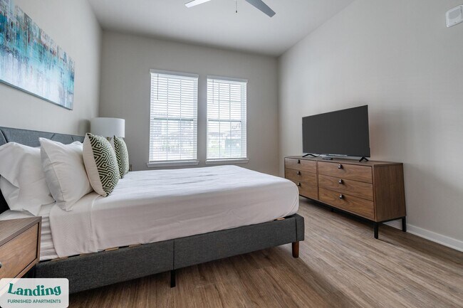 4902 Cosmos Cir unit 403, Wimauma, FL 33598 - photo 5