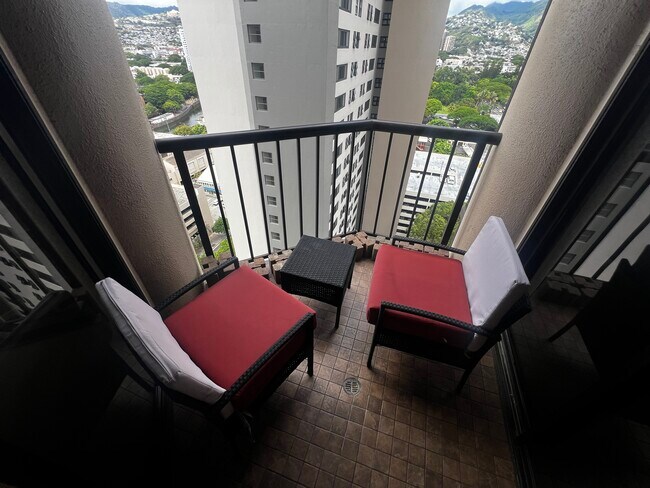 60 N Beretania St unit 2005, Honolulu, HI 96817 - photo 5