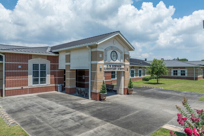 G.W. Robinson Elementary is a highly rated public school in Seabrook, Texas.
