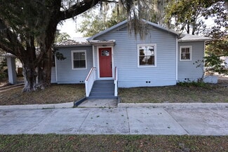 400 S 9th St, Palatka, FL 32177