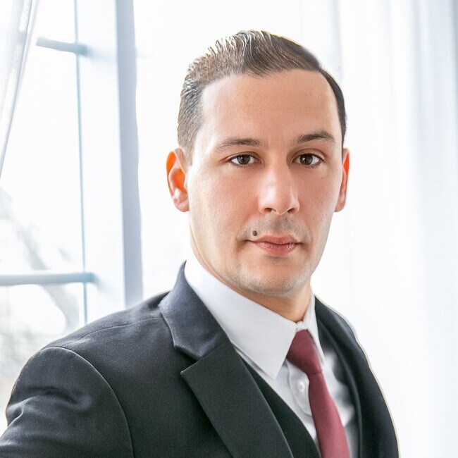 Agent Photo