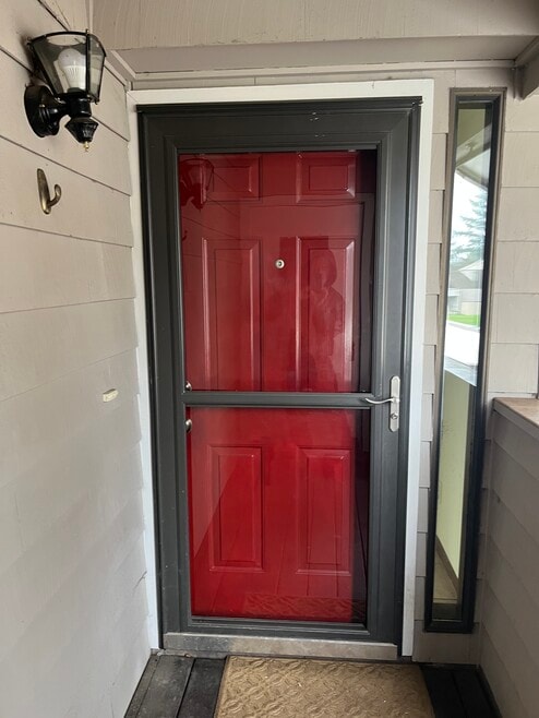 7511 N Edgewater Ave unit Edgewater Condos, Portland, OR 97203 - photo 1