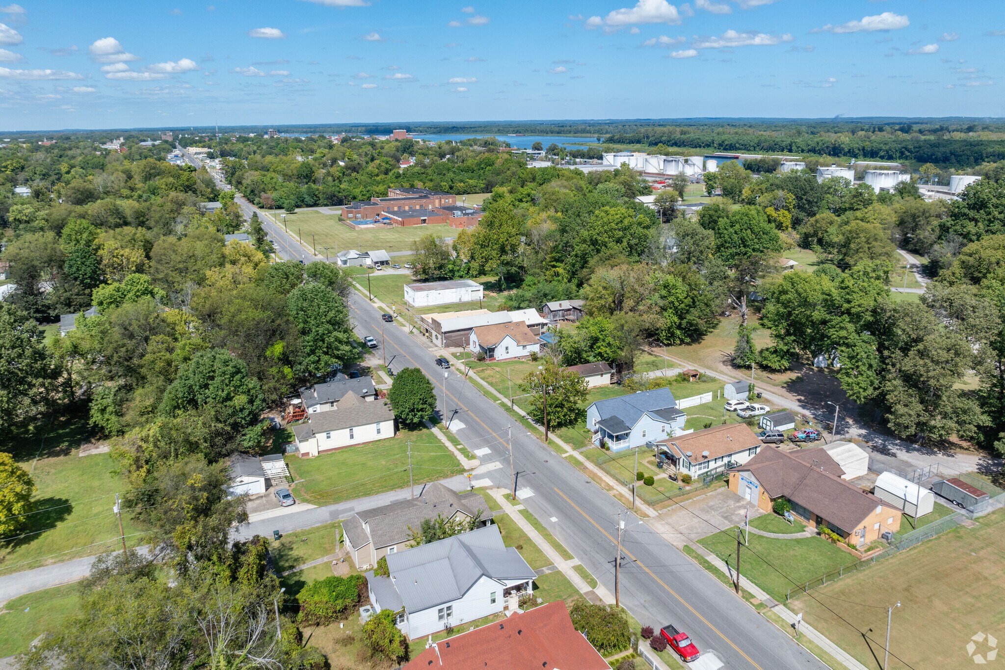Kolb Park is a short distance away from the Ohio River.