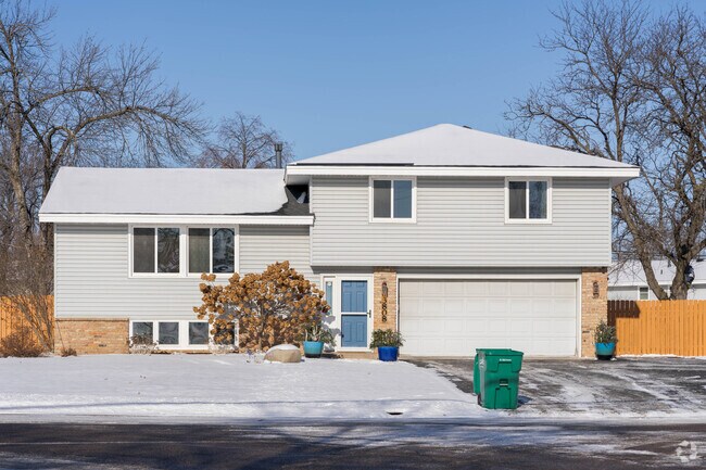 Split level homes are prevalent in the Birch Grove neighborhood.