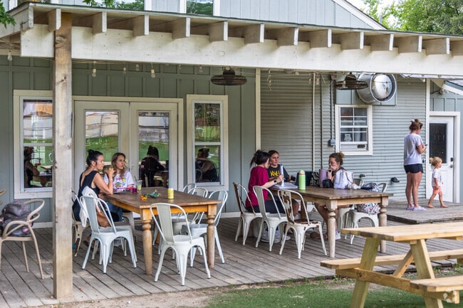Aledo residents enjoy a family-friendly community and small, local businesses.