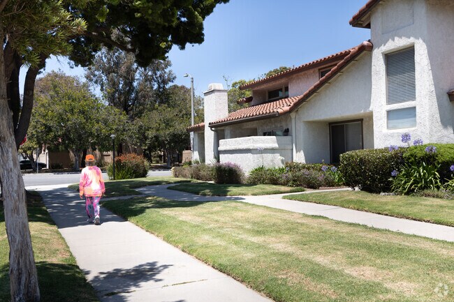 The streets along the condos allow for spacious walking in Pleasant Valley Estates, Oxnard.