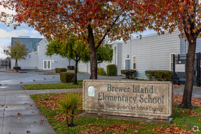 Brewer Island Elementary School serves grades K-5.