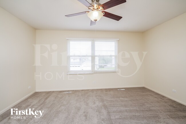 1421 Timber Ln, South Elgin, IL 60177 - photo 7