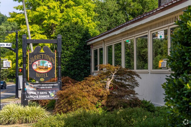 Jarrettown Hotel is a local favorite for a delicious meal and great service in Upper Dublin.