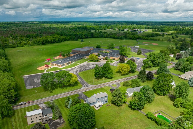 Bolivar Road Elementary is located in. rural Chittenango, NY.