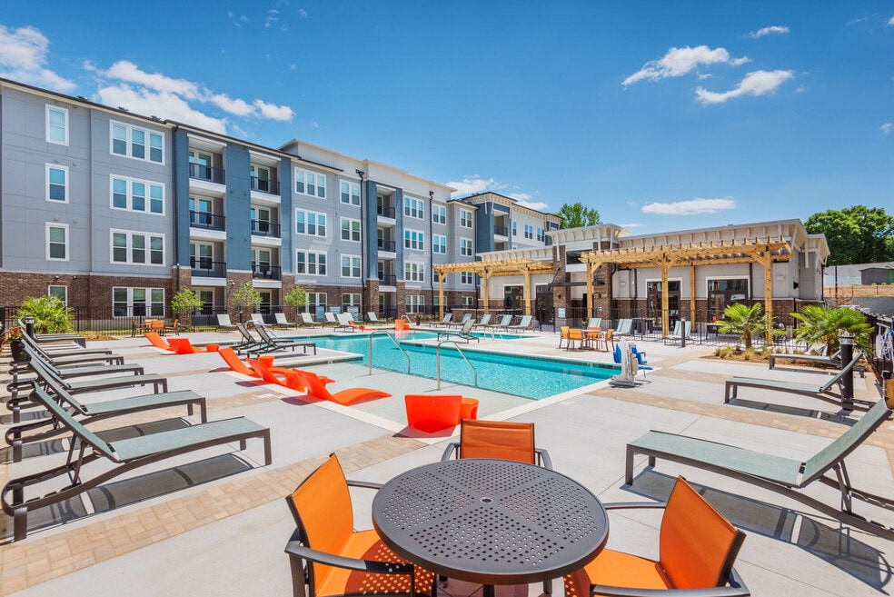 Thrive at University City, Charlotte, NC 28213 - photo 1