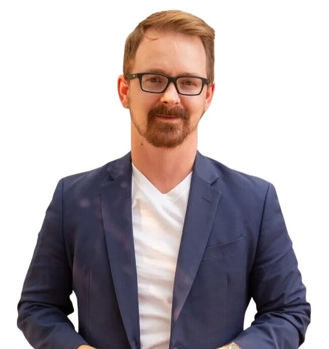 Agent Photo