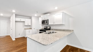 10 Callie River Ct, Clyde, NC 28721