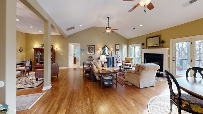 7 Goldeneye Ct, Landrum, SC 29356 - photo 3