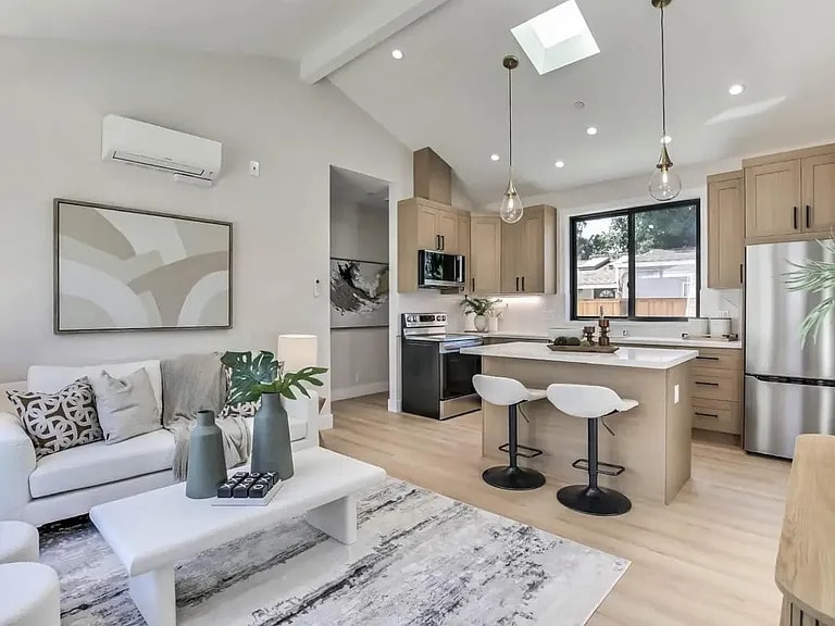 Vaulted ceilings and plenty of natural light