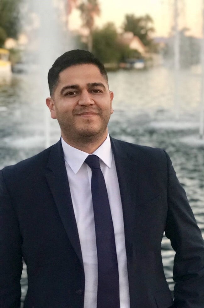 Agent Photo