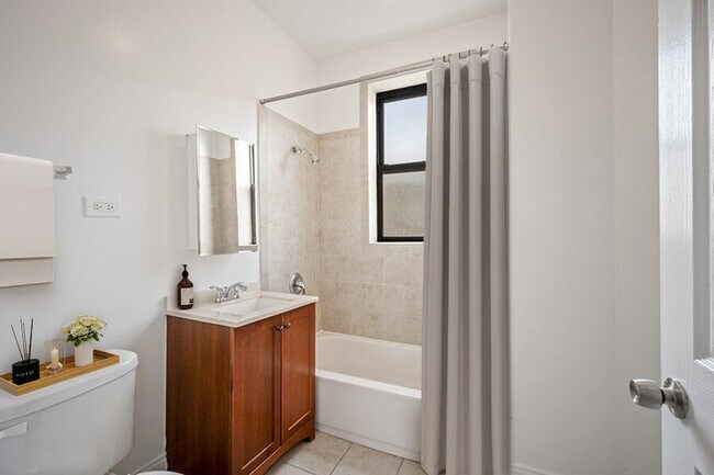 813 W Waveland Ave unit N2, Chicago, IL 60613 - photo 6