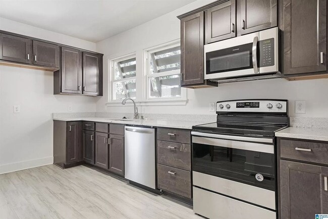 1724 Cullman Ave, Birmingham, AL 35208 - photo 2