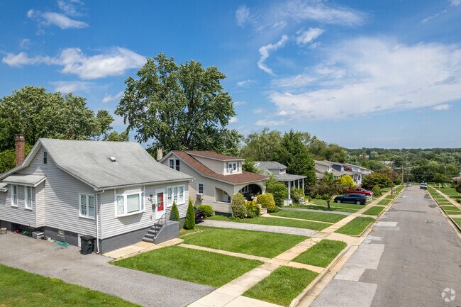 Homes in Cedmont commonly have driveways and both front and back yards.