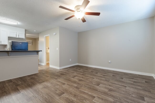 Crestview Huntington, Concord, NC 28027 - photo 5