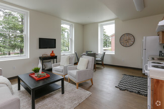 7101 62nd Ave NE, Seattle, WA 98115
