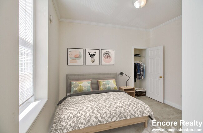 1223 Beacon St unit 301, Brookline, MA 02446 - photo 3