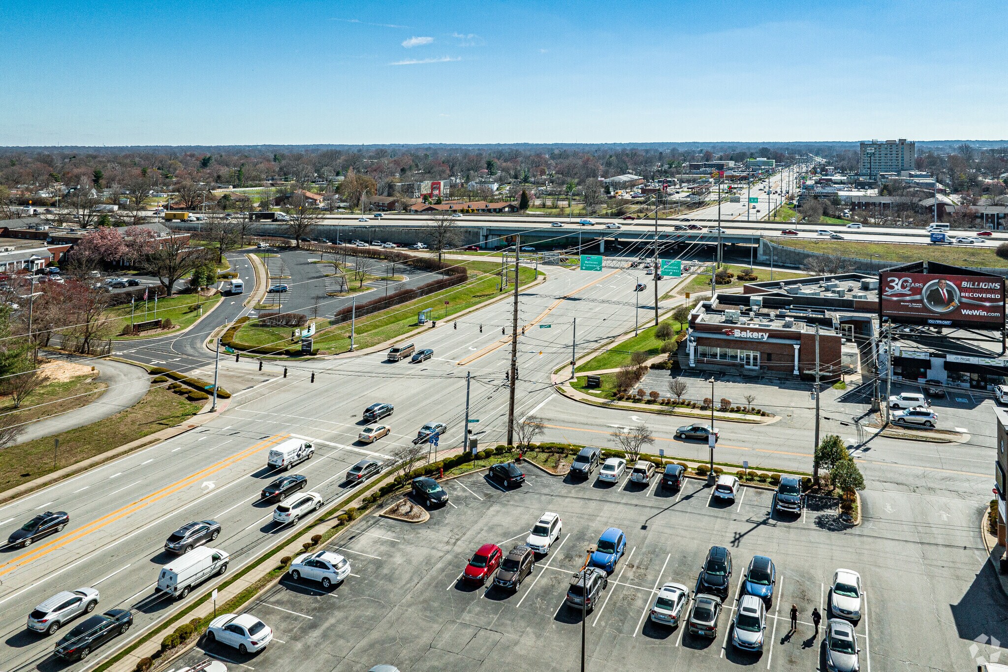I-264 and Bardstown Road are within easy reach of Wellington, KY.