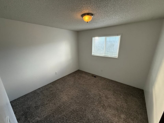 1712 6th St unit 1712 6th Street, Lewiston, ID 83501 - photo 4