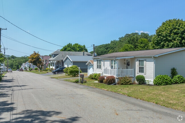 A majority of Muir houses sit close in proximity on quiet residential streets.