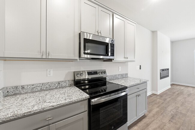 8363 Columbia Ct, Palmetto, GA 30268 - photo 7