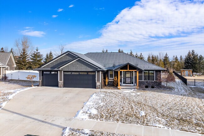 Larger new homes will be found with in the De Pere outer suburbs.