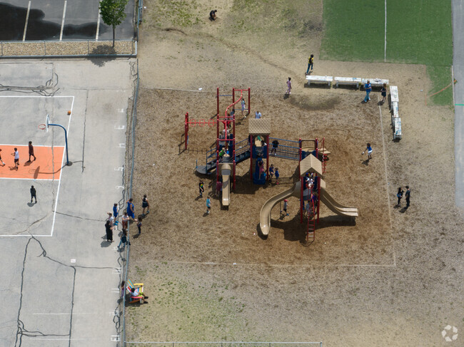 The student to teacher ratio for Parker-Varney School in Manchester is 20-1.