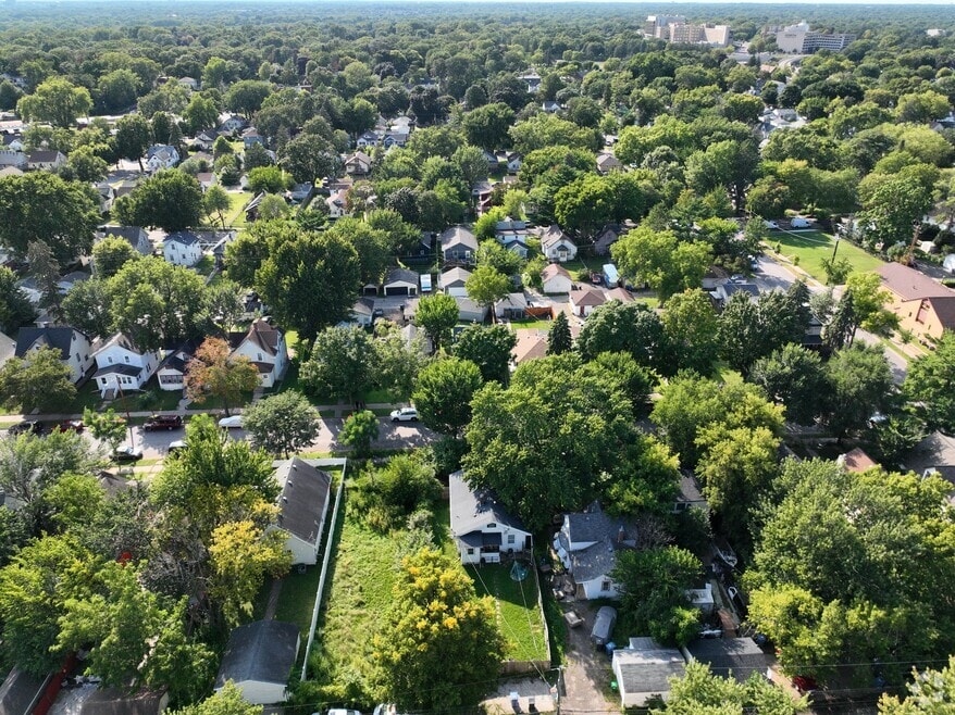 2939 Russell Ave N, Minneapolis, MN 55411 - photo 2