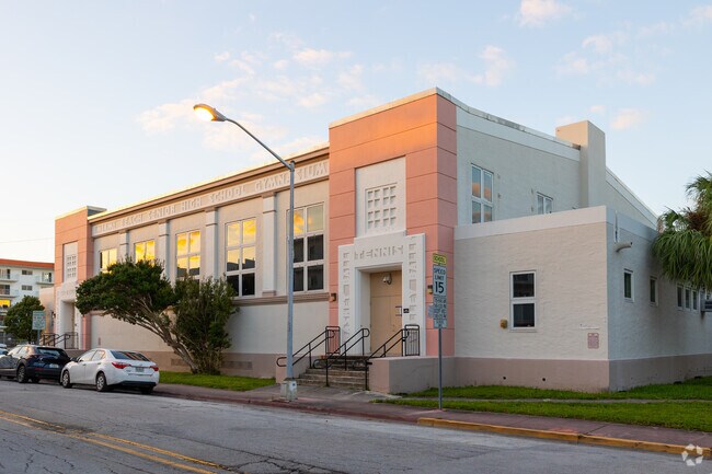 Fienberg Fisher K-8 Center